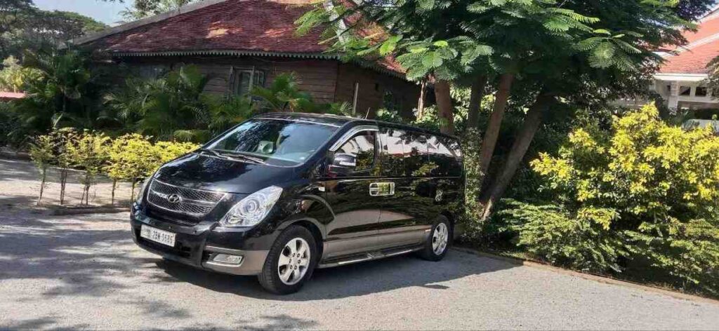 Minivan de Guias de Angkor