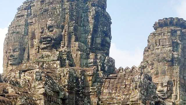 guías de Angkor - tour privado en español por templo Bayon con guía local