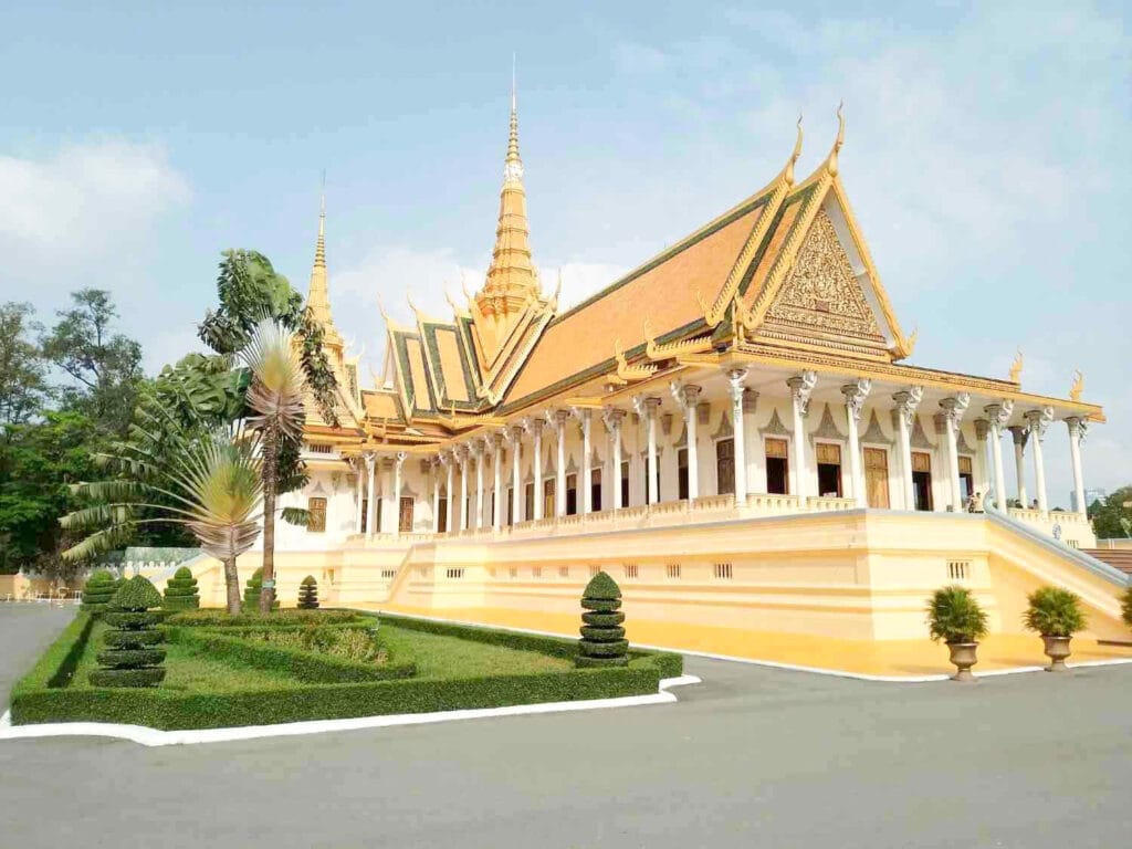 palacio-real-phnom-penh | Guías de Angkor