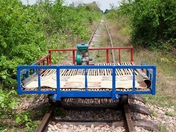 Bamboo Train Battambang tour 6 días Camboya en español