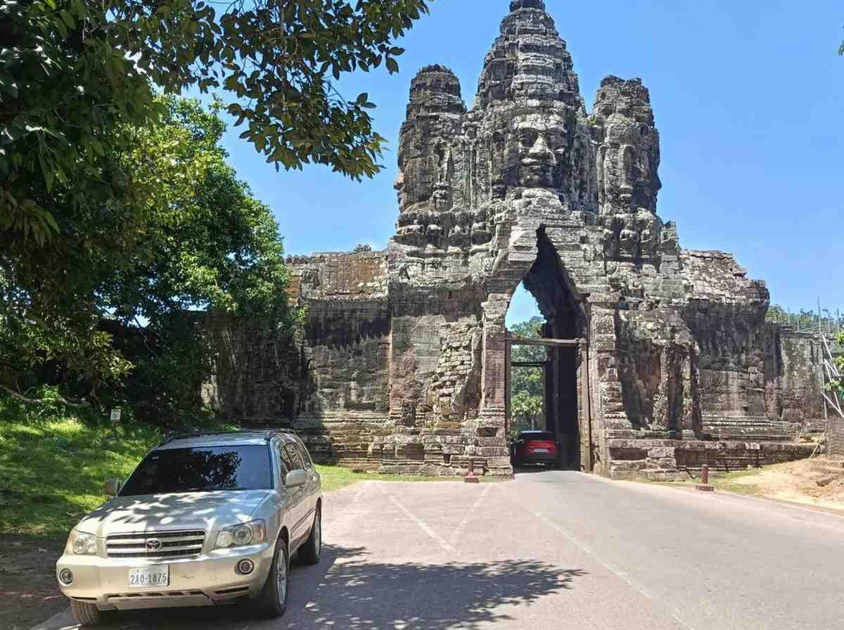 Puerta Sur Angkor Thom tour 6 días Camboya en español