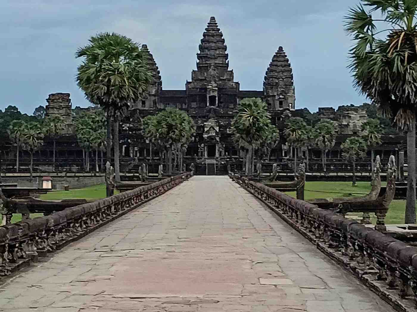 Pasarela oeste Angkor Wat tour 6 días