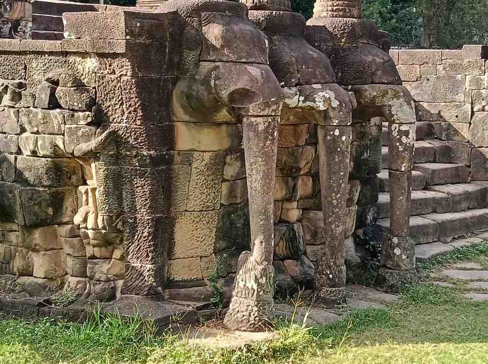 Inicio Terraza de los Elefantes, Angkor Thom, tour con guía en español